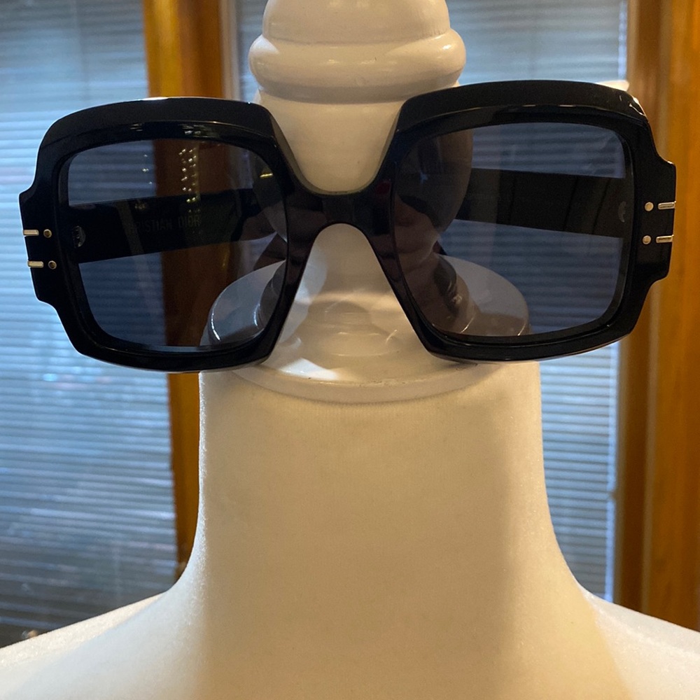 DIOR SIGNATURE LOGO SQUARE ACETATE BRAND NEW SUNGLASSES BLACK…100% AUTHENTIC